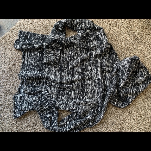 Volcom Sweater - Picture 3 of 3